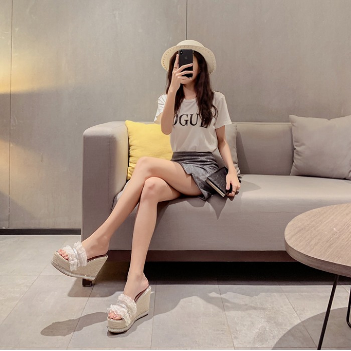 2024 Summer New Rhinestone High Heel Fashion Thick Sole Slippers for Women - Image 2
