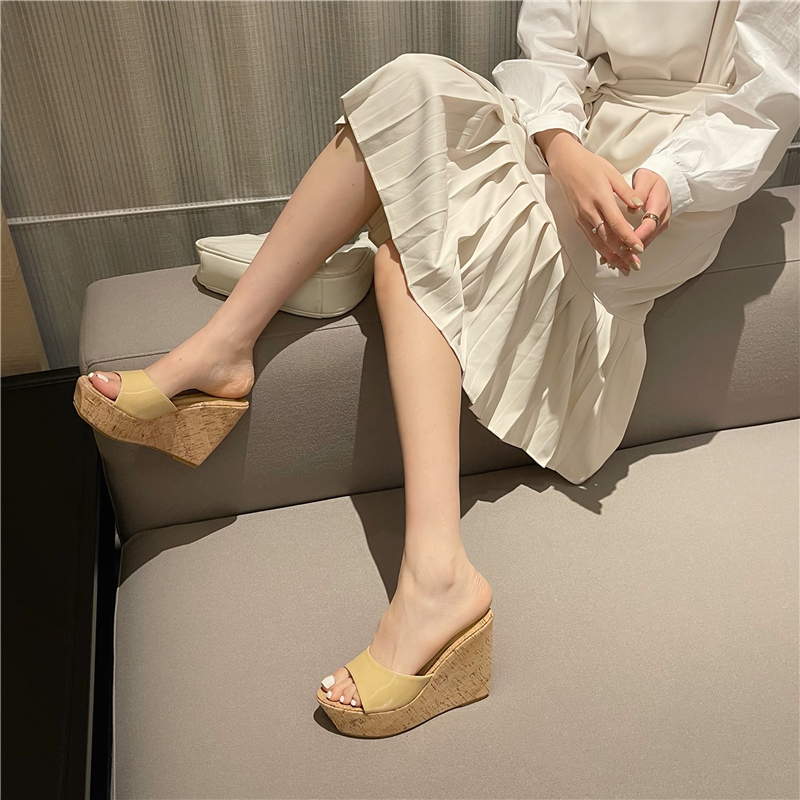 2025 Summer New Thick Sole Wedge Sandals Slippers Platform Chunky Heel - Image 3