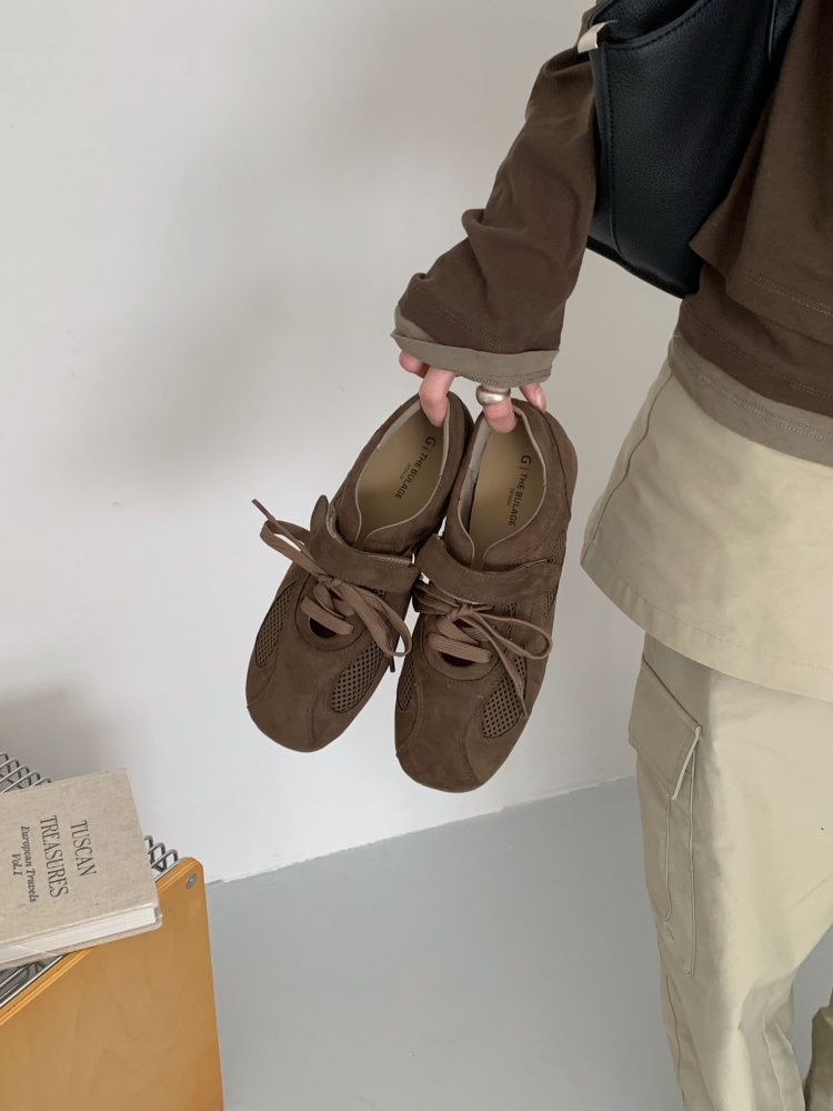 2026 New Versatile Casual Shoes Lace Up One-Band Magic Tape Mesh Panel German Training Shoes - Image 2
