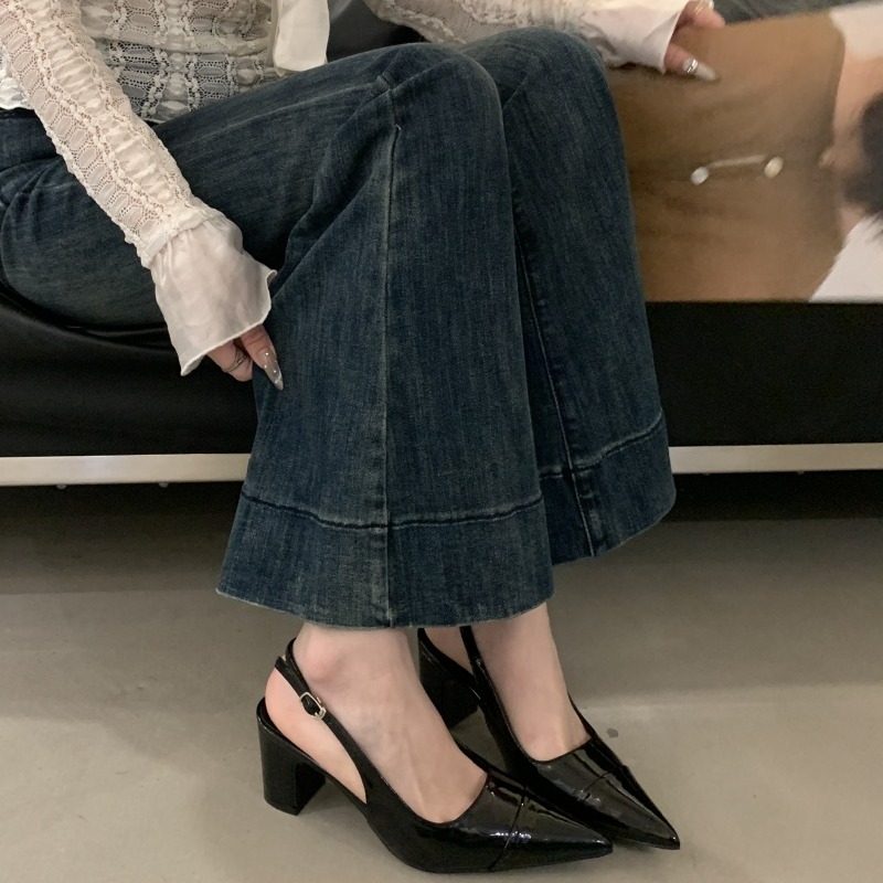 Chanel Style Pointed Toe Chunky Heel Shoes 2026 Early Spring New Simple Versatile French Patent Leather Closed Toe Ankle Strap Sandals Women - Image 2