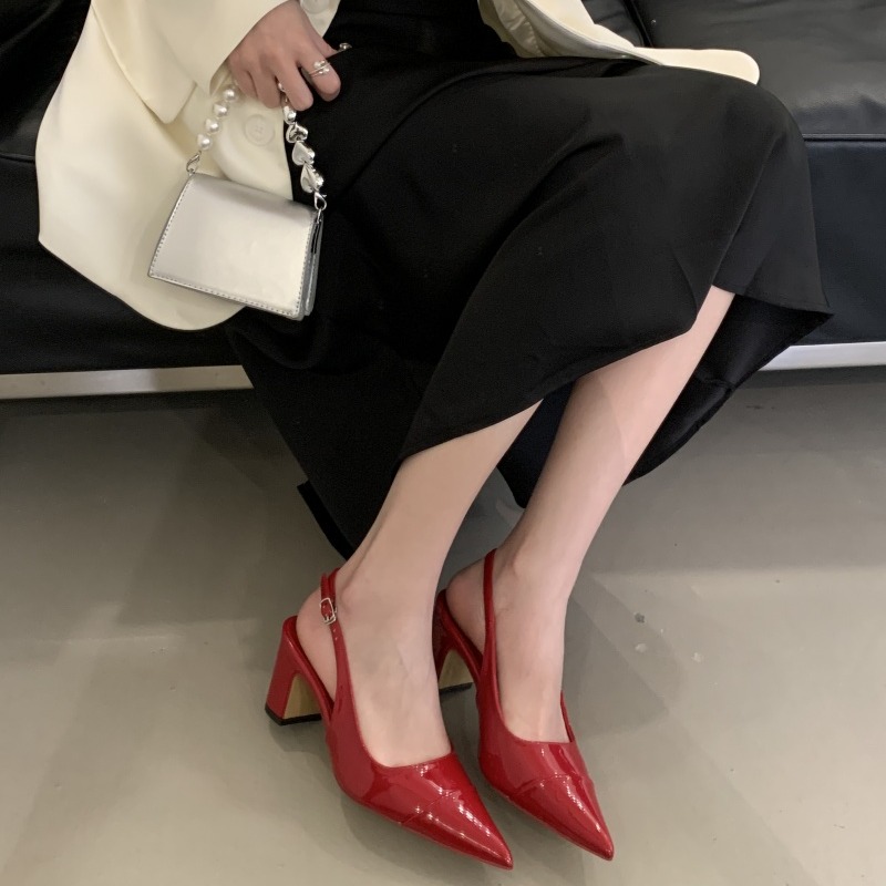 Chanel Style Pointed Toe Chunky Heel Shoes 2026 Early Spring New Simple Versatile French Patent Leather Closed Toe Ankle Strap Sandals Women - Image 3
