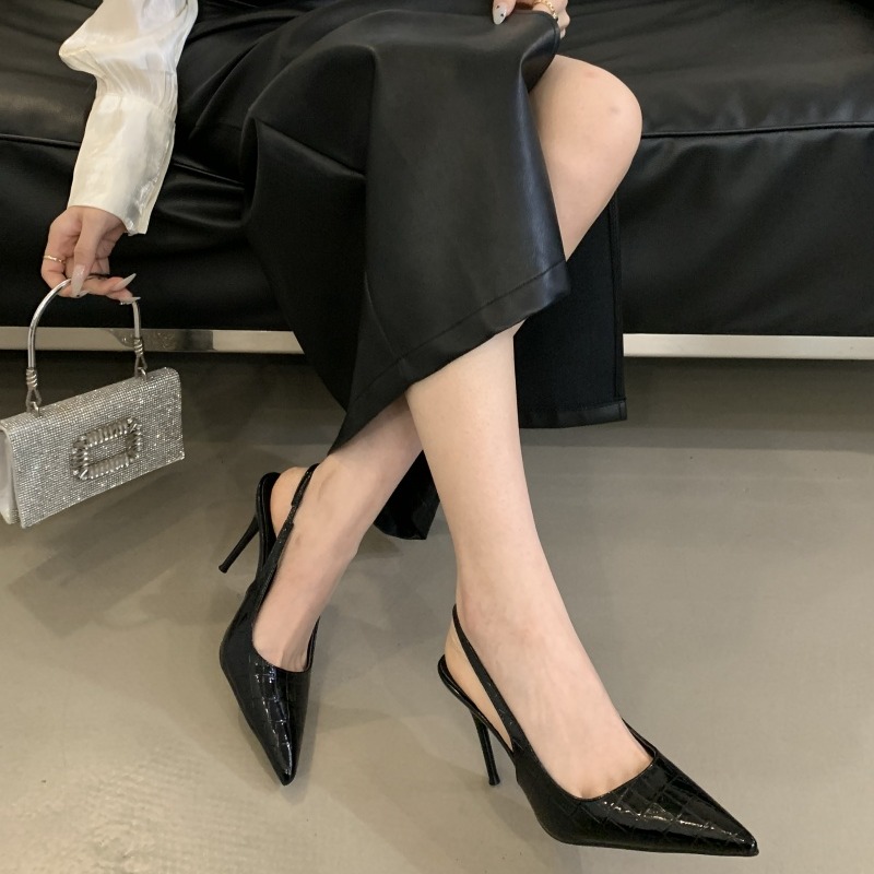 Crocodile Pattern One-Strap Closed-Toe Sandals Women Thin Heel Pointed Toe Sexy Nightclub High Heels Black Stockings Matching Shoes - Image 2