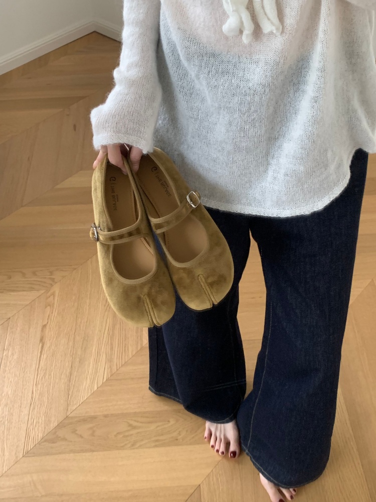 Korean Retro Split Toe Ballet Flats 2026 New Velvet One-Strap Women's Shoes - Image 4